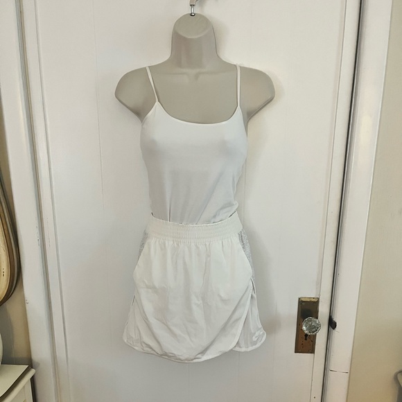EUC | Nike Tennis Skort!! - Picture 2 of 10